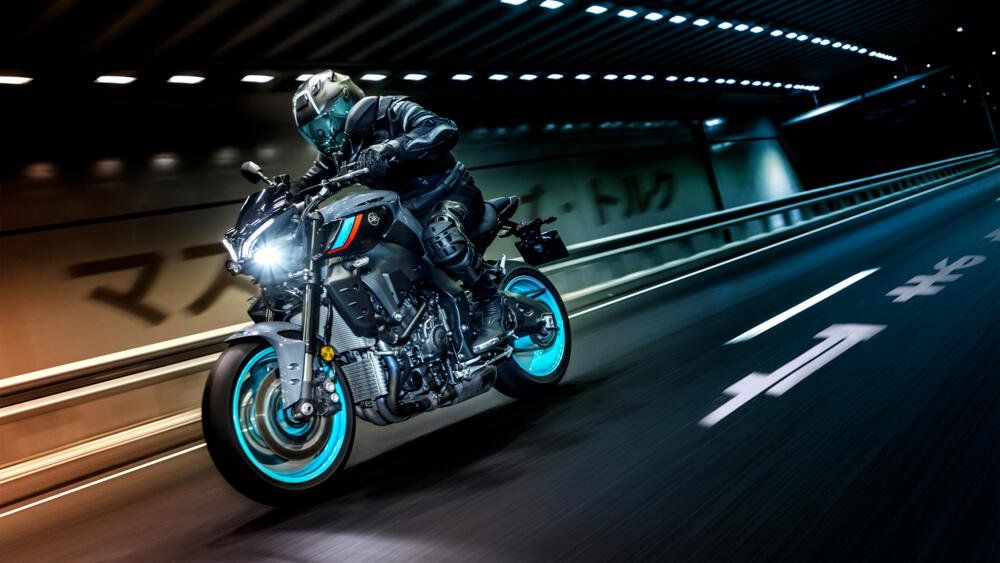 Yamaha MT Series vs R Series: Which One Fits You?